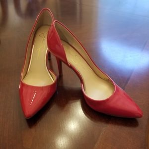 Jessica Simpson pumps